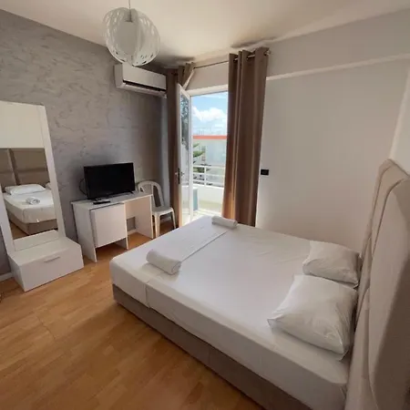 Diamond Hotell 3*